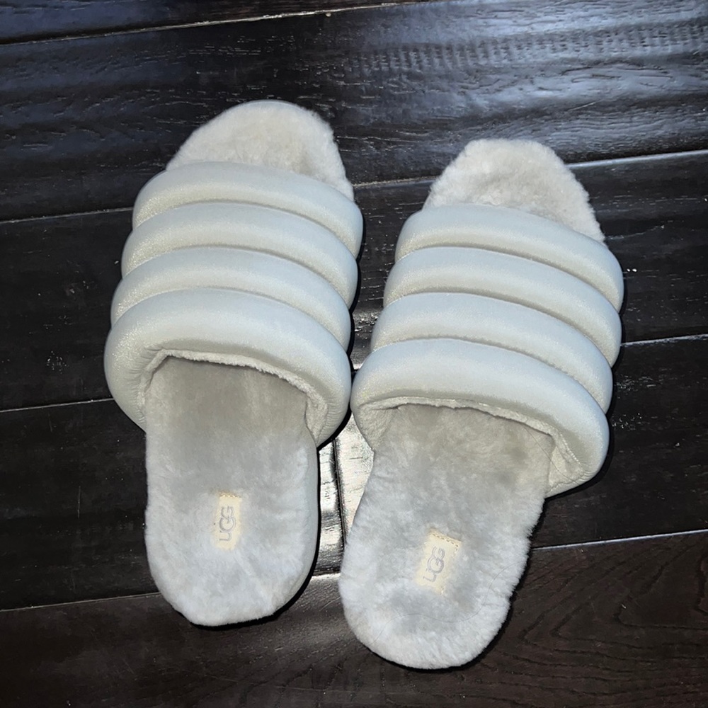 BRAND NEW Ugg Slippers